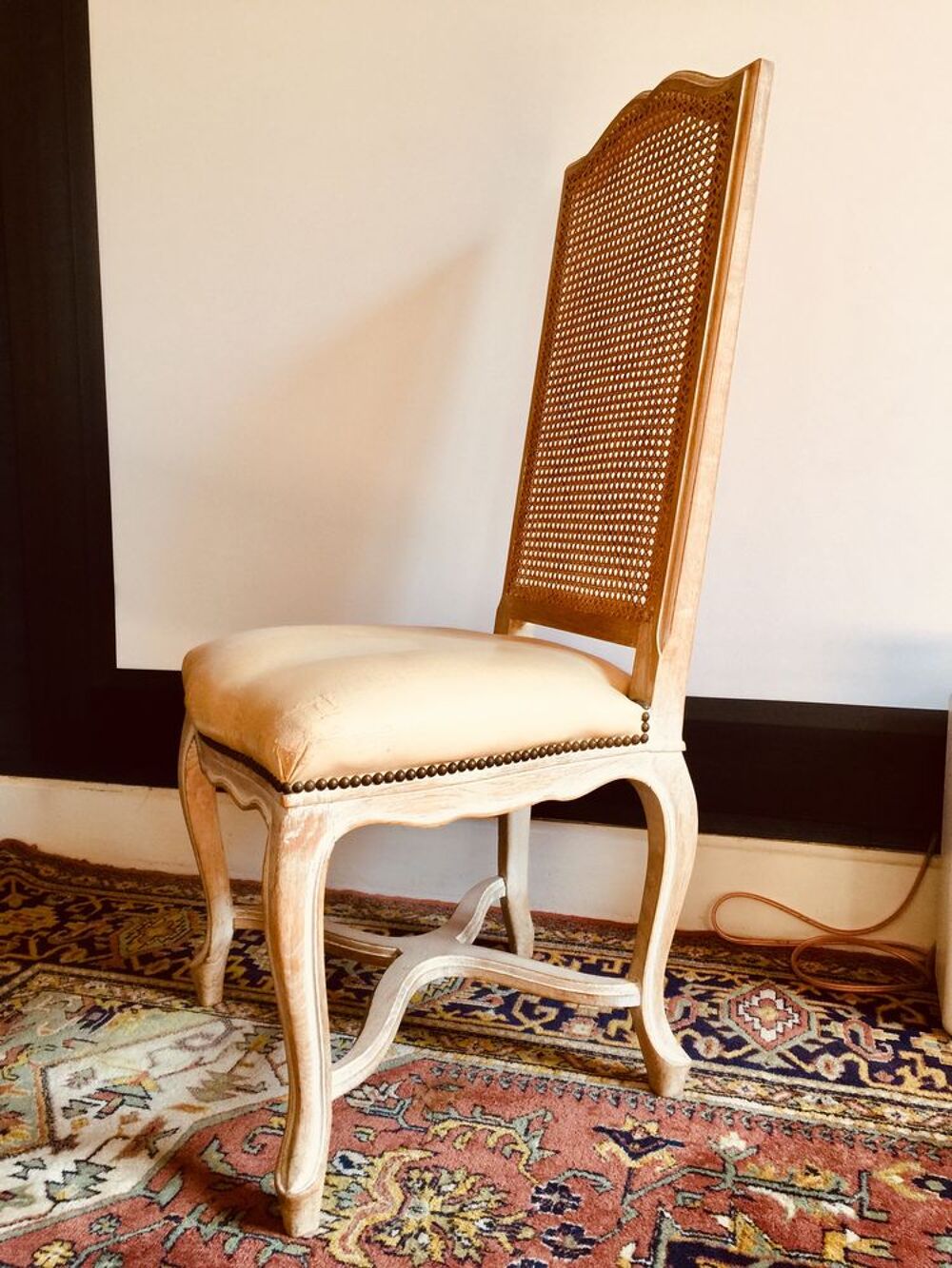  2 ou 4 Chaises cann&eacute;es Ch&ecirc;ne c&eacute;rus&eacute; &agrave; entretoise Meubles
