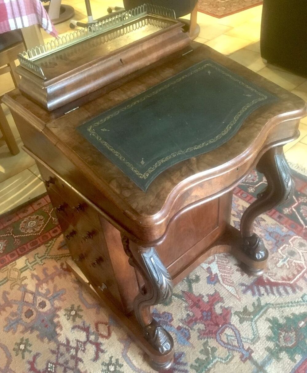 Bureau Davenport en noyer, Victorienne Meubles