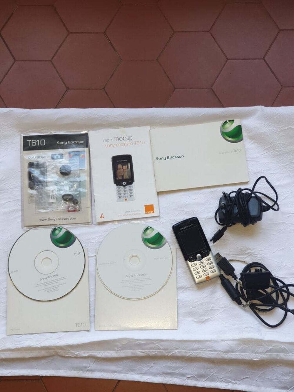 PDA SONY CLIE peg-t675c et Sony Ericsson 7610 Matériel informatique