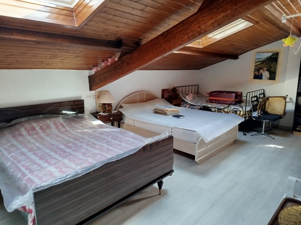chambre &agrave; couch&eacute; avec miroir et lit de 140 Meubles