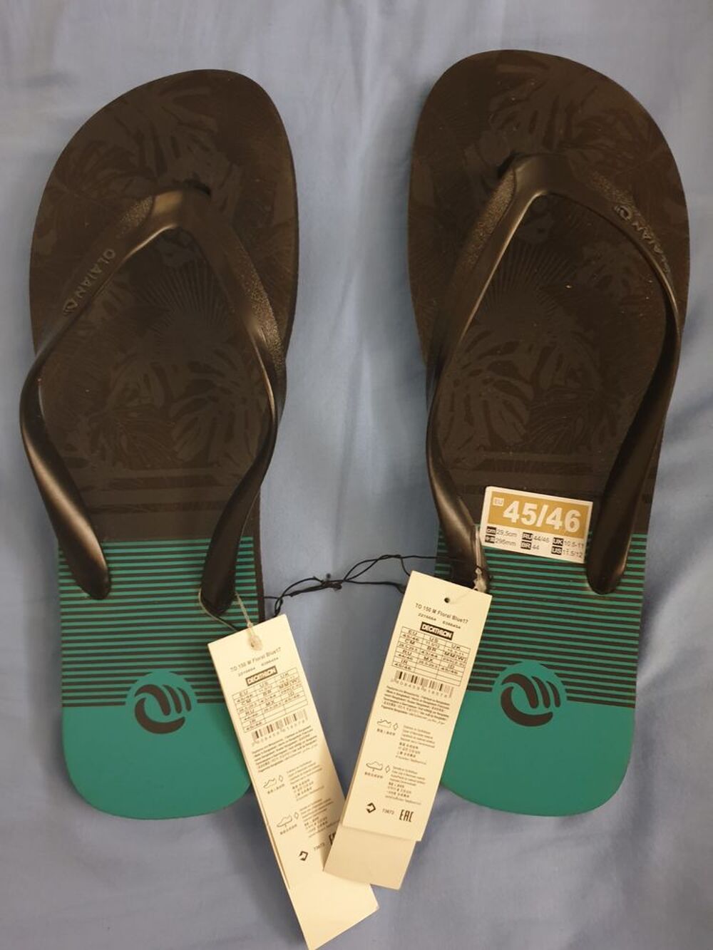 Tongs neuves Decathlon pointure 45-46 Chaussures