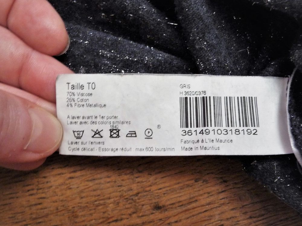 Top/ Tee Shirt Gris avec Fils Argent&eacute;- Taille 0- Monoprix Vêtements