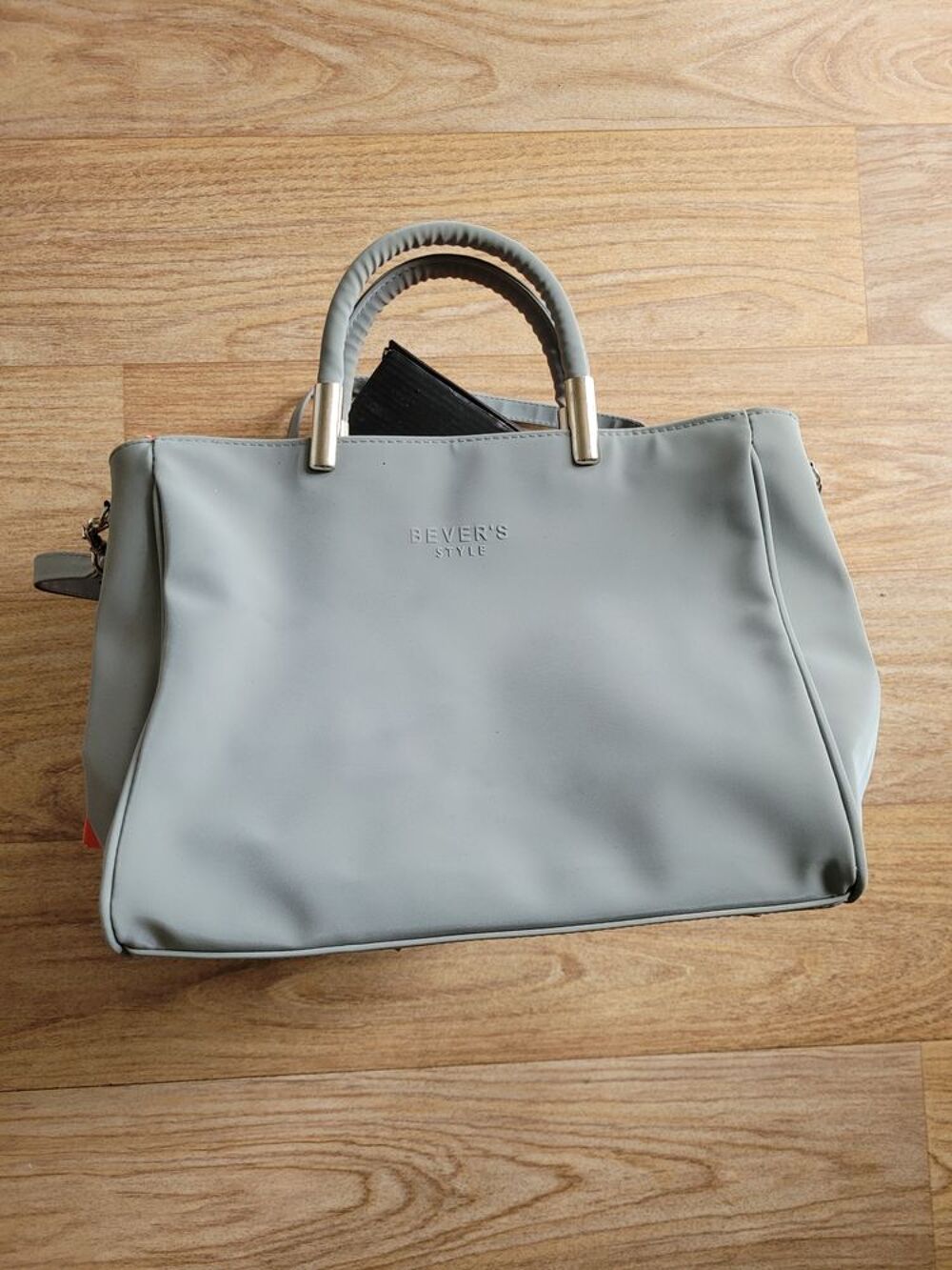 Sac &agrave; main en cuir lisse avec bandouli&egrave;re BEVER'S STYLE Maroquinerie