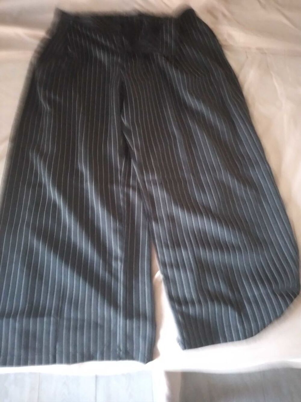 pantalon jambes larges Vêtements