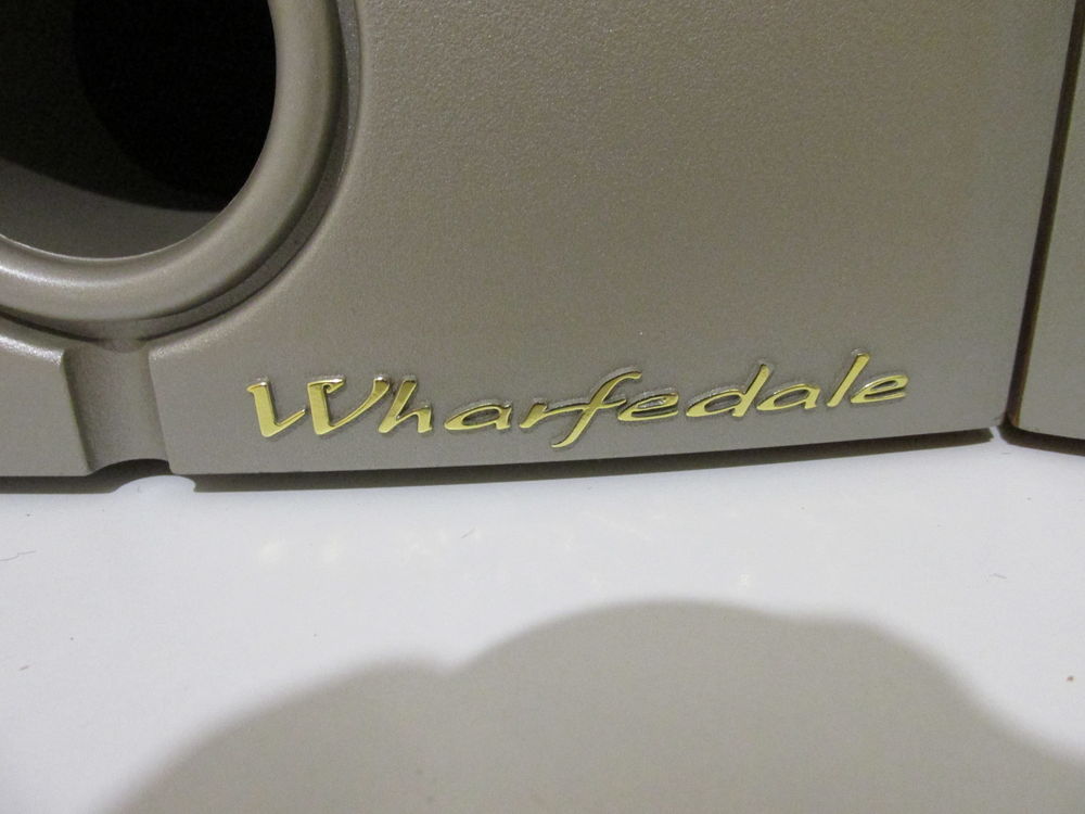 Enceintes Wharfedale Diamond 8.2
Audio et hifi