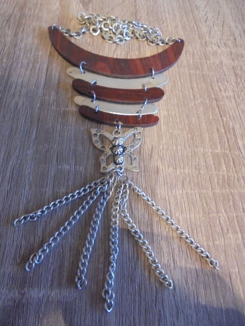 Collier papillons (28b) 5 Tours (37)