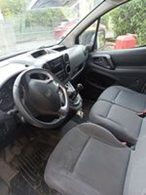 Berlingo BERLINGO 1.6 HDi 75 600 KG ECO 2014 occasion 42110 Feurs