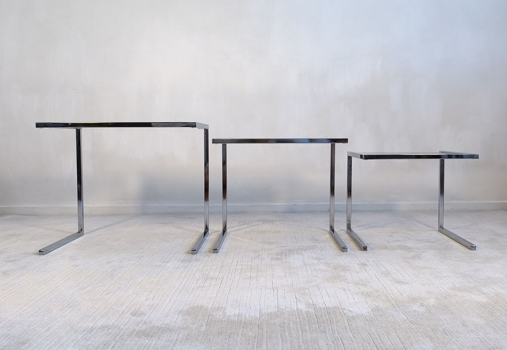 Suite de 3 tables gigognes vintage chrome et verre fum&eacute; Meubles