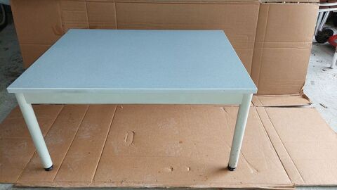 Table basse rectangulaire 50 Nantes (44)