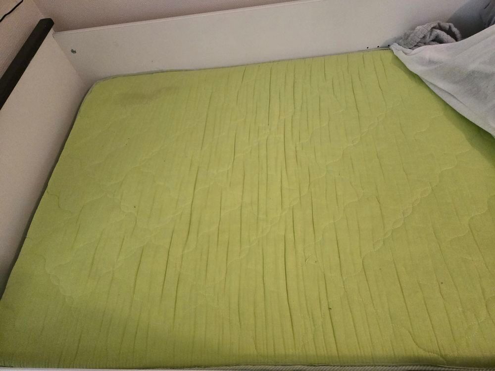 Lit 1 personne +matelas Meubles