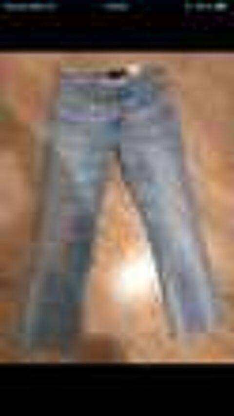 jeans L&eacute;vis bleue d&eacute;lav&eacute;s taille 39 Vêtements