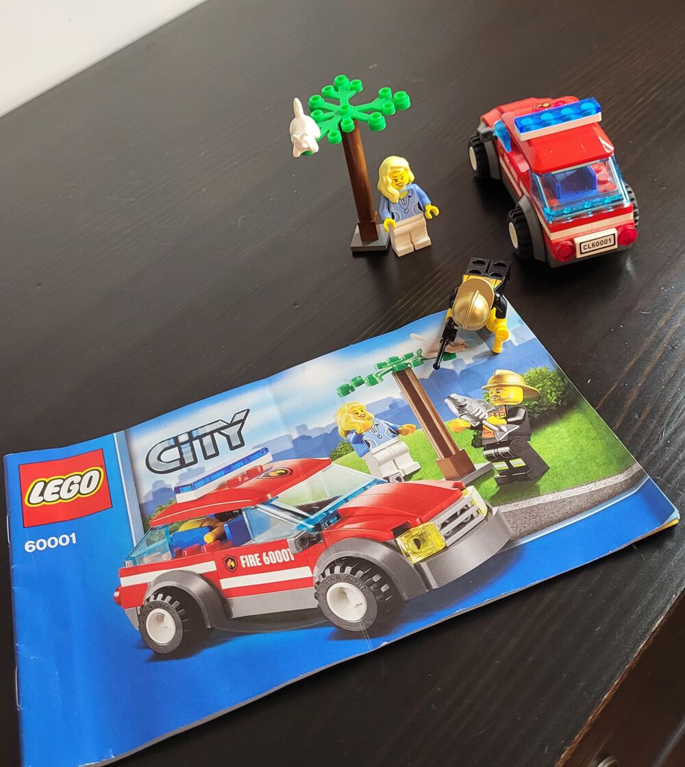 Lego city voiture du chef des pompiers ref 60001 Jeux / jouets