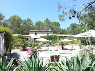  Villa  vendre 8 pices 290 m