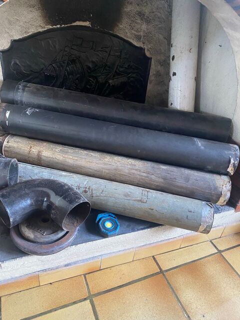 pole   bois avec plusieurs tuyau 300 Saint-Maixant (33)
