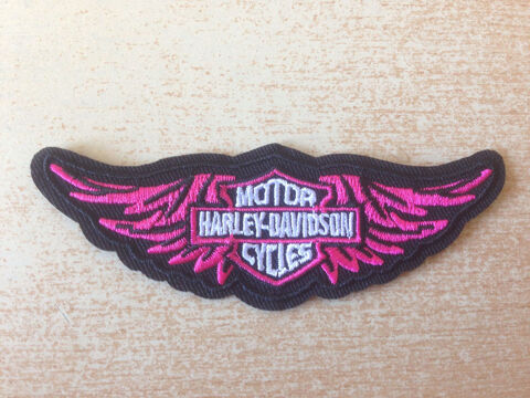 écusson harley lady biker ailes rose 10x3,5 cm
4 Carnon Plage (34)