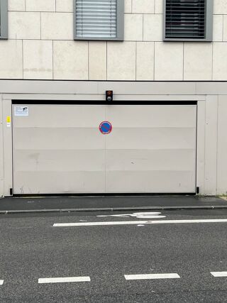  Parking / Garage � louer 14 m� Caluire-et-cuire