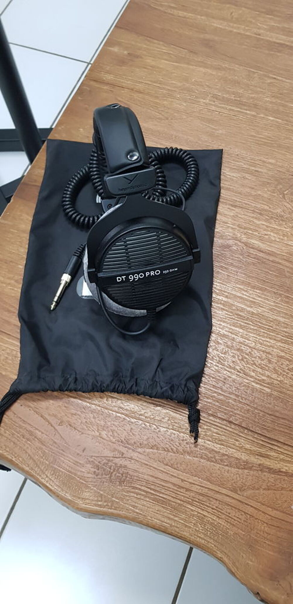Pack MAO complet - PC sur mesure+ &eacute;cran + enceintes + casque Audio et hifi