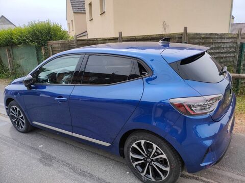 Renault Clio V Clio E-Tech full hybrid 145 GSR2 Techno 2025 occasion Bapaume 62450