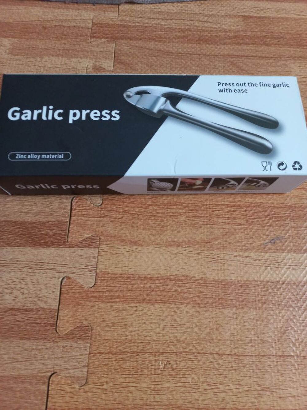 Presse-ail de cuisine professionnelle. Cuisine