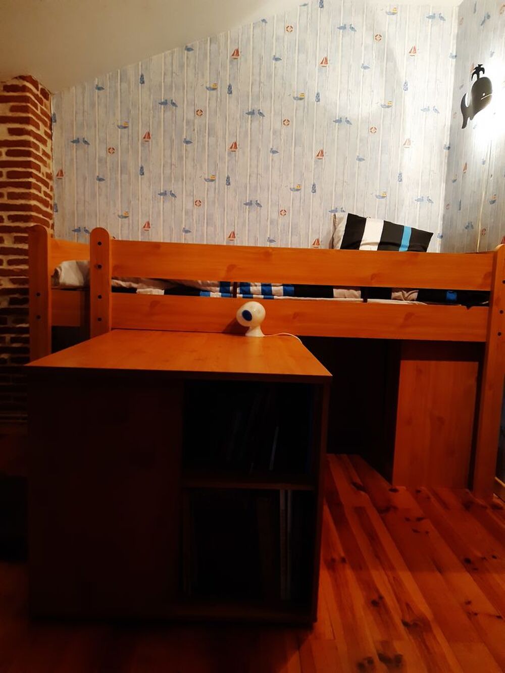 Lit mezzanine 1 place avec bureau ,&eacute;tag&egrave;re et placard Meubles