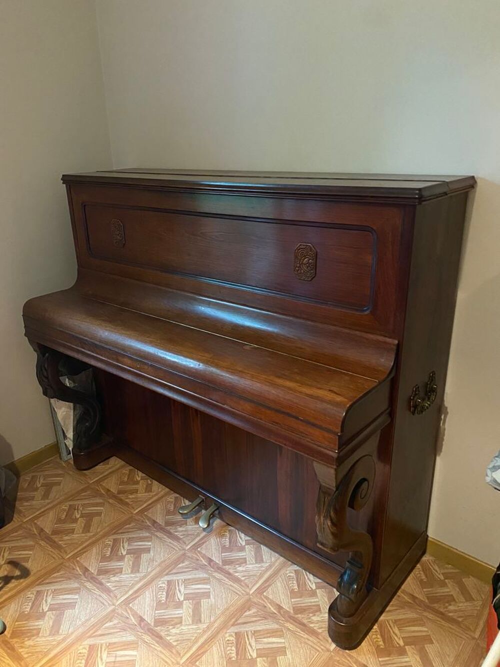 Piano en bois Instruments de musique