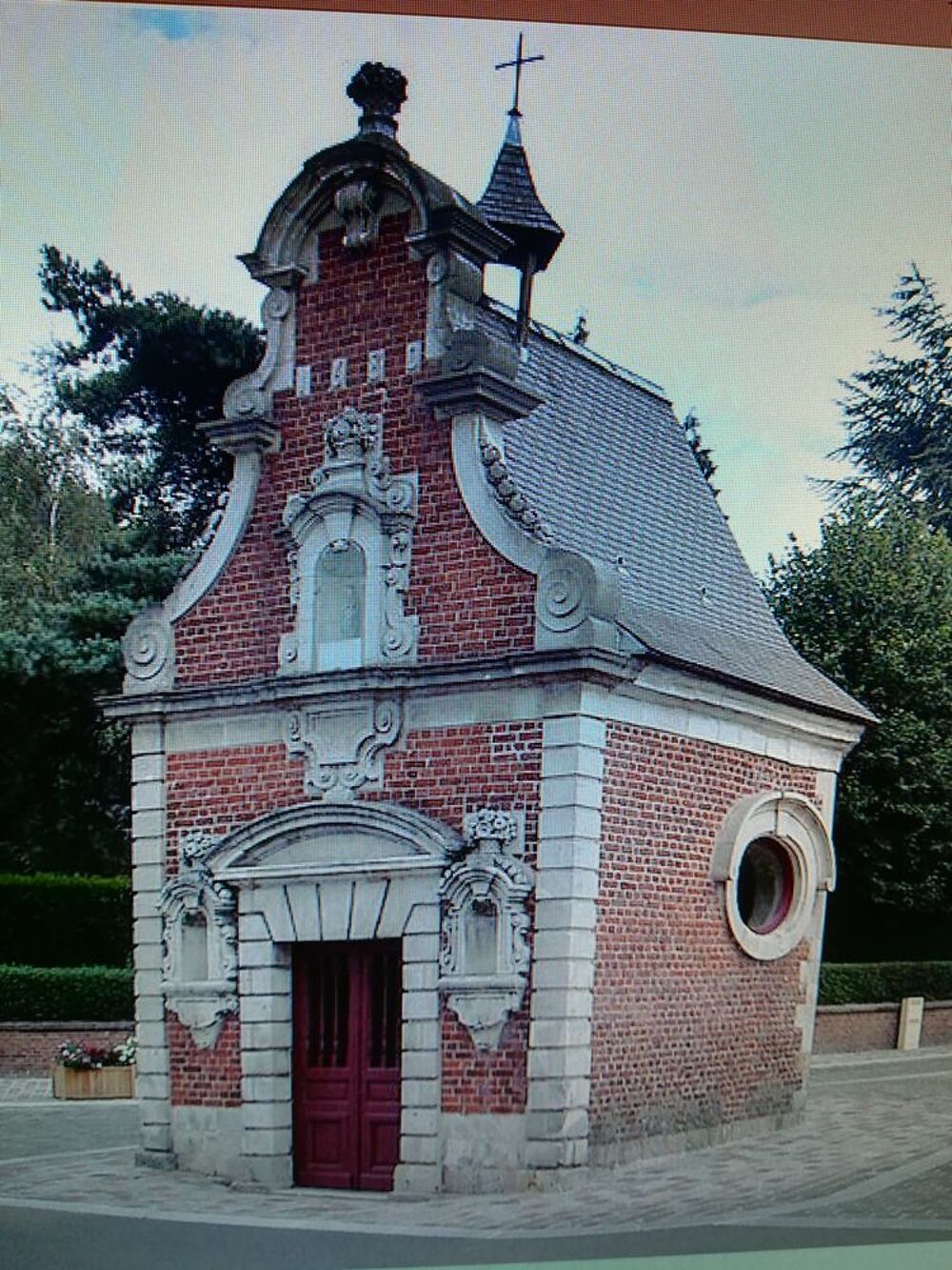 PIN'S CHAPELLE NOTRE-DAME DES MALADES (PINS)
