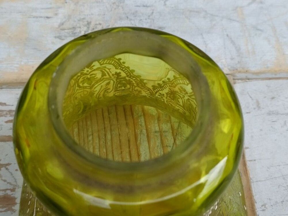 Tulipe Lampe &agrave; P&eacute;trole Verre &Eacute;maill&eacute; Vert et Blanc Décoration