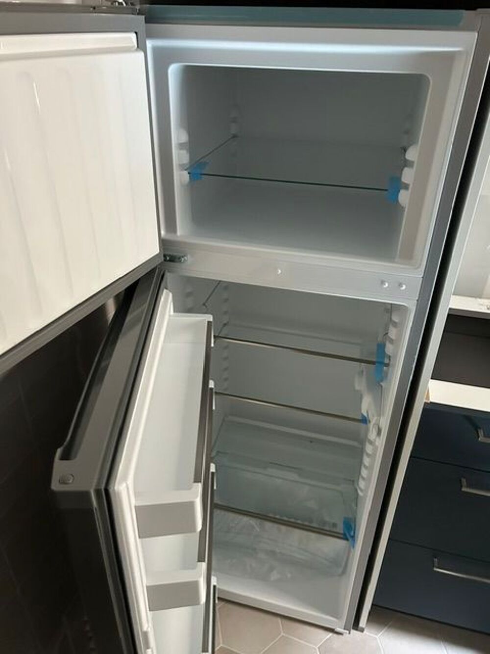 R&eacute;frig&eacute;rateur LIEBHERR NEUF JAMAIS UTILISE
Electroménager