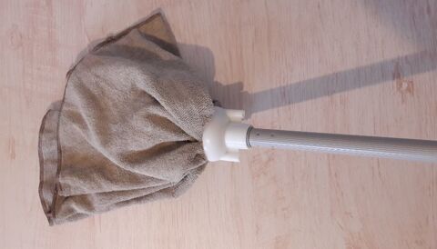 Balai serpill�re NEUF 2 Metz (57)