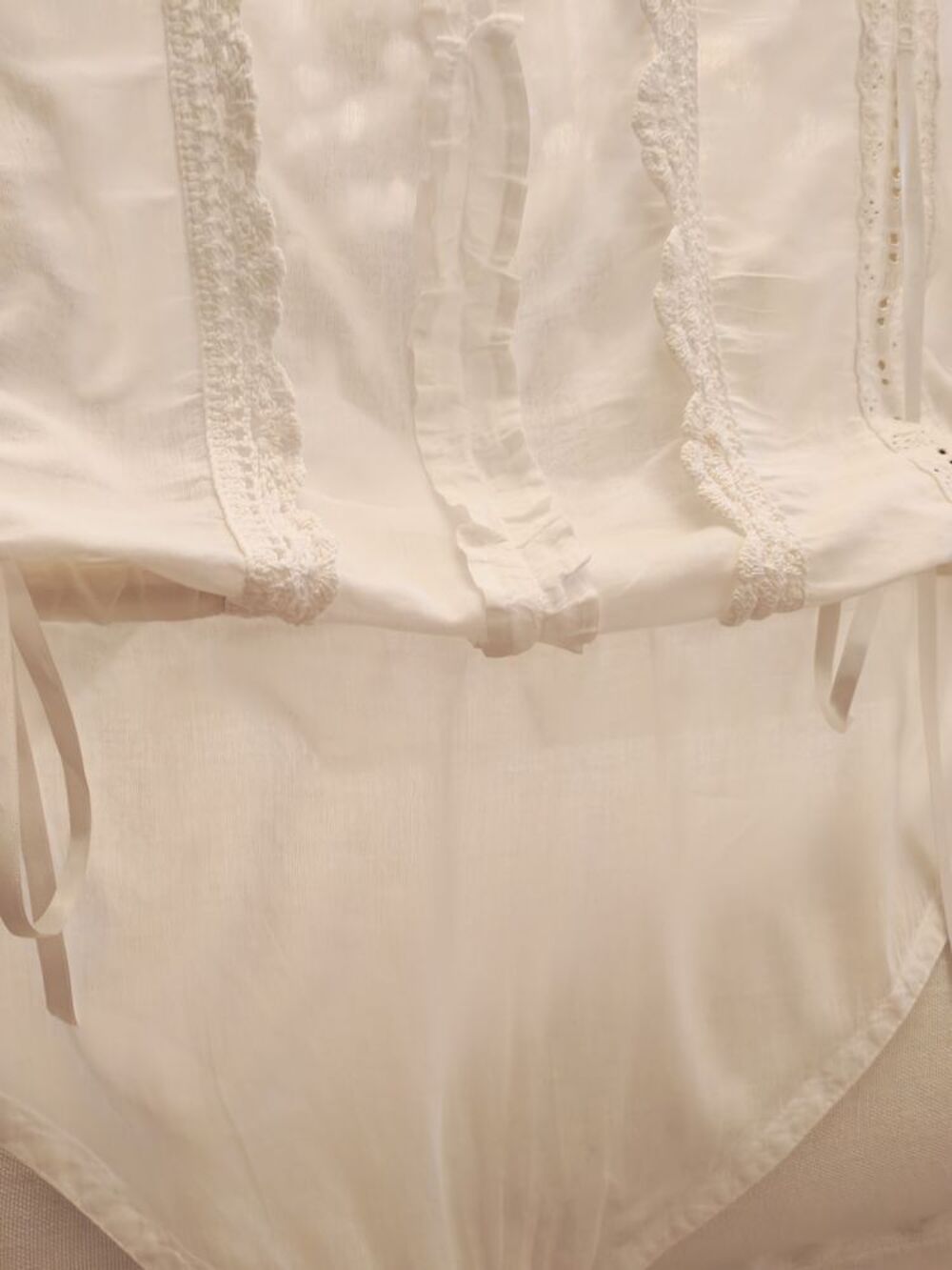 Rideaux blanc shabby chic marque Maison d'&eacute;t&eacute; Décoration