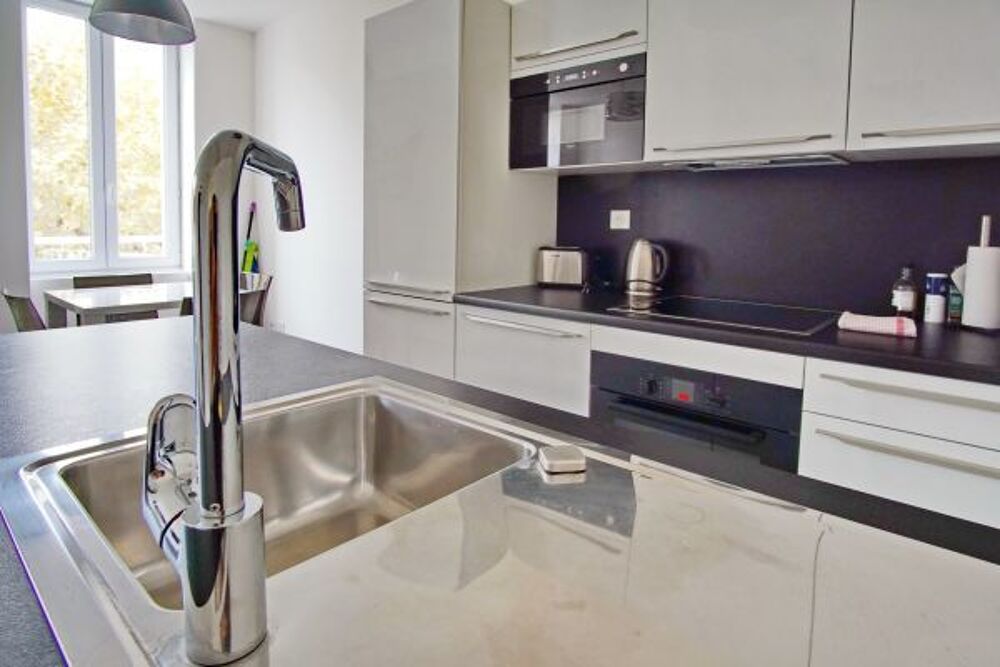 Location Appartement Bel et moderne appartement de 3 pièces entièrement rénové au Cannes