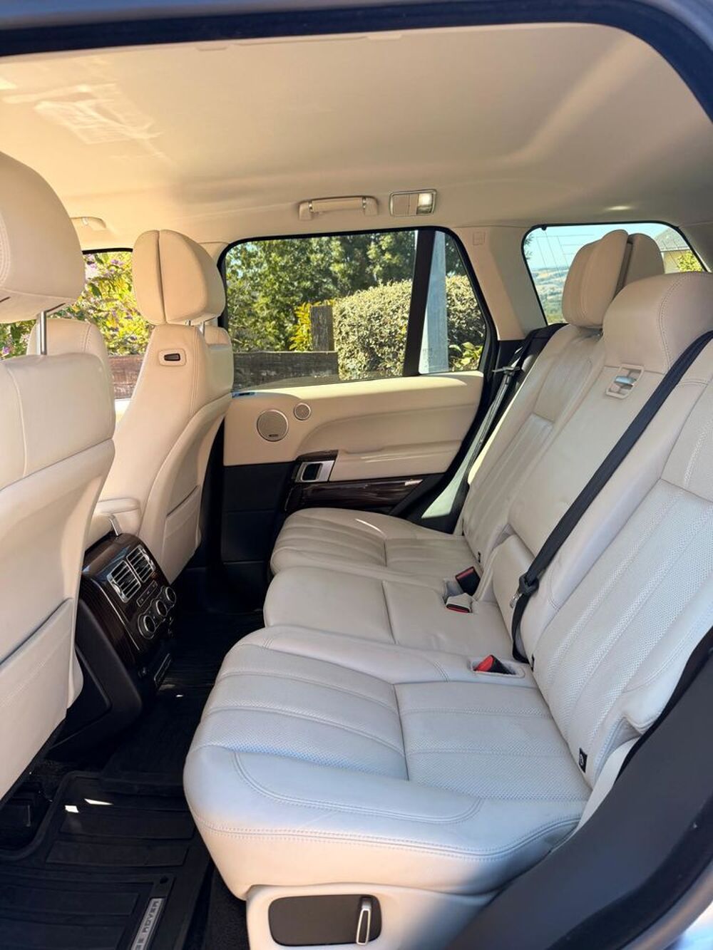 Range Rover RANGE ROVER VOGUE 4.4 SDV8 339 CH SWB 2015 occasion 58120 Ch&acirc;teau-Chinon Ville