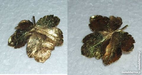 Broche originale feuille dorée 24 ct 30 Antibes (06)