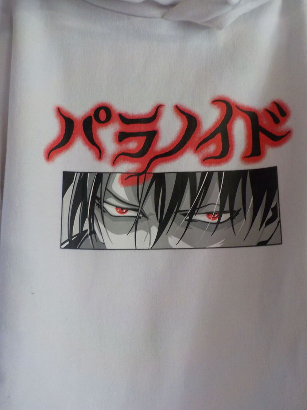 SWEAT MANGA BLANC AVEC CAPUCHE TAILLE L Vêtements