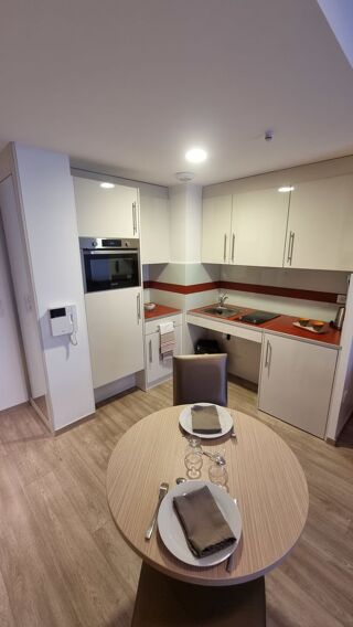  Appartement à louer 2 pièces 40 m²