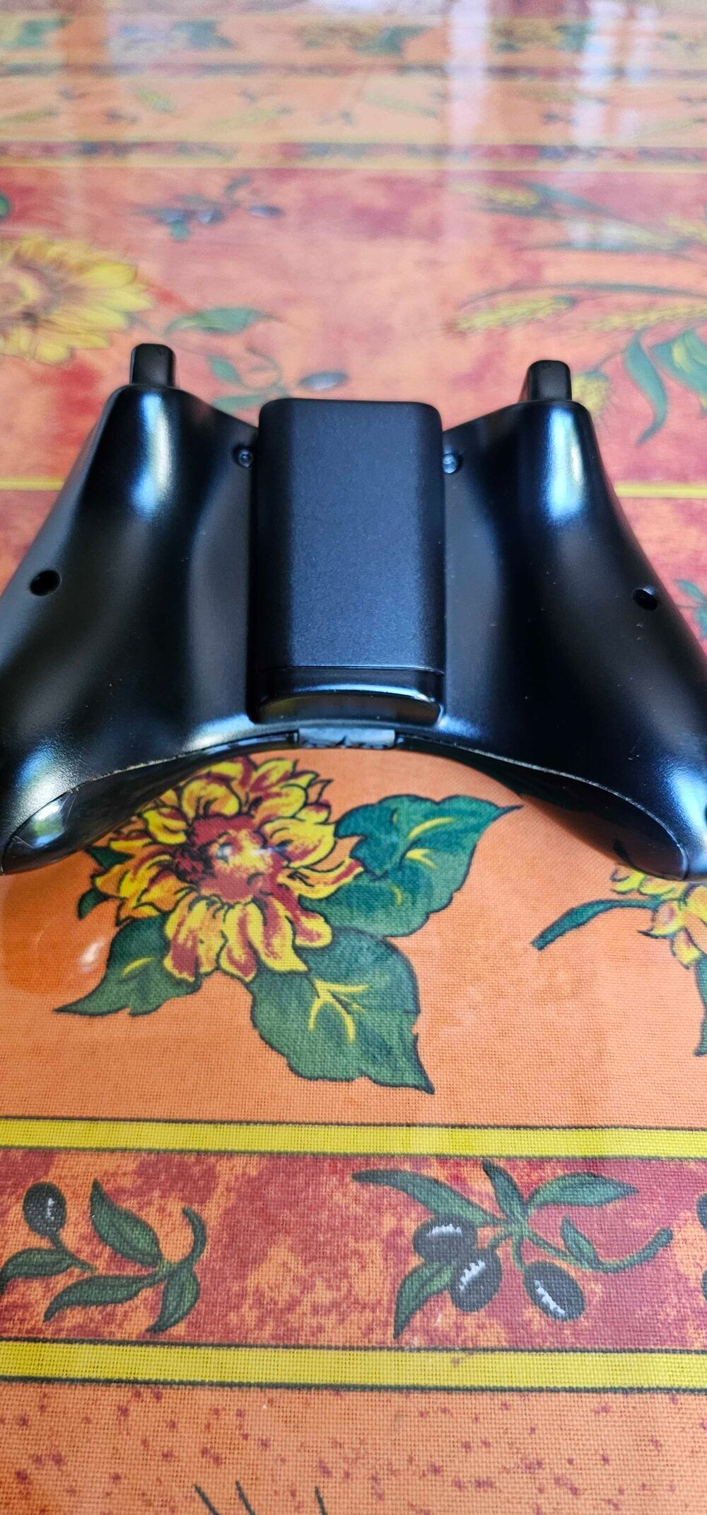 manette xbox 360neuve colector jamais utilis&eacute; Consoles et jeux vidos