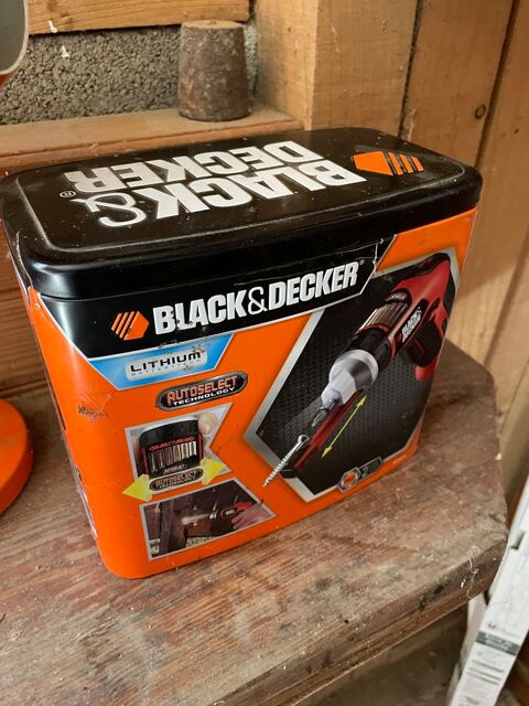 Visseuse Black et Decker 30 La Neuville-au-Pont (51)