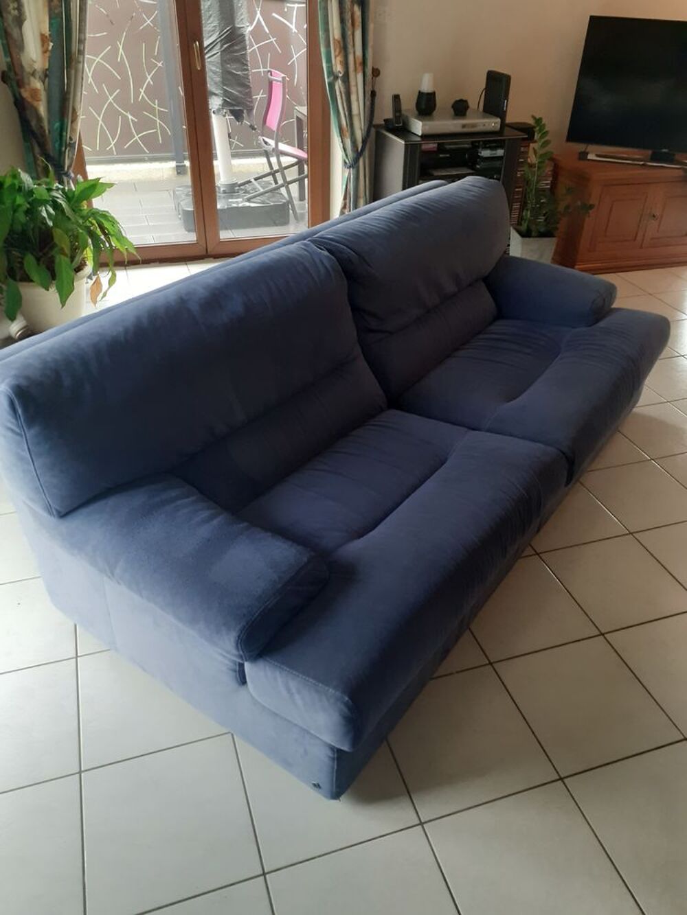 Canap&eacute; Alcantara bleu Meubles