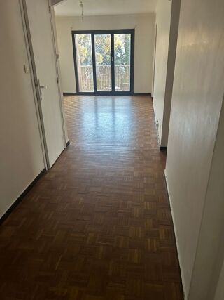  Appartement  louer 4 pices 73 m