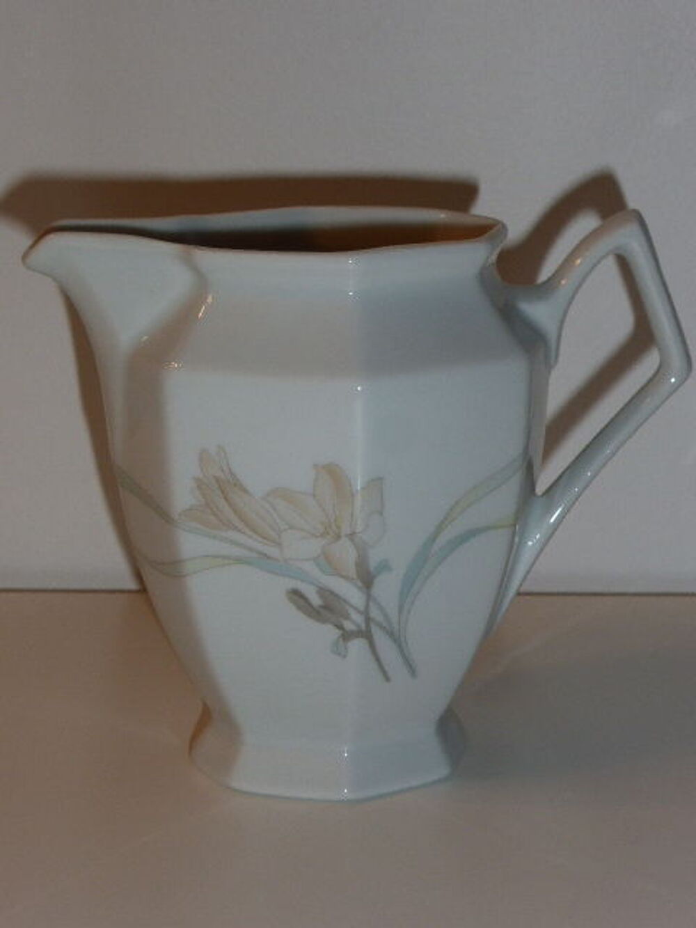 Pot &agrave; lait cr&eacute;mier porcelaine philippe deshoulieres Cuisine