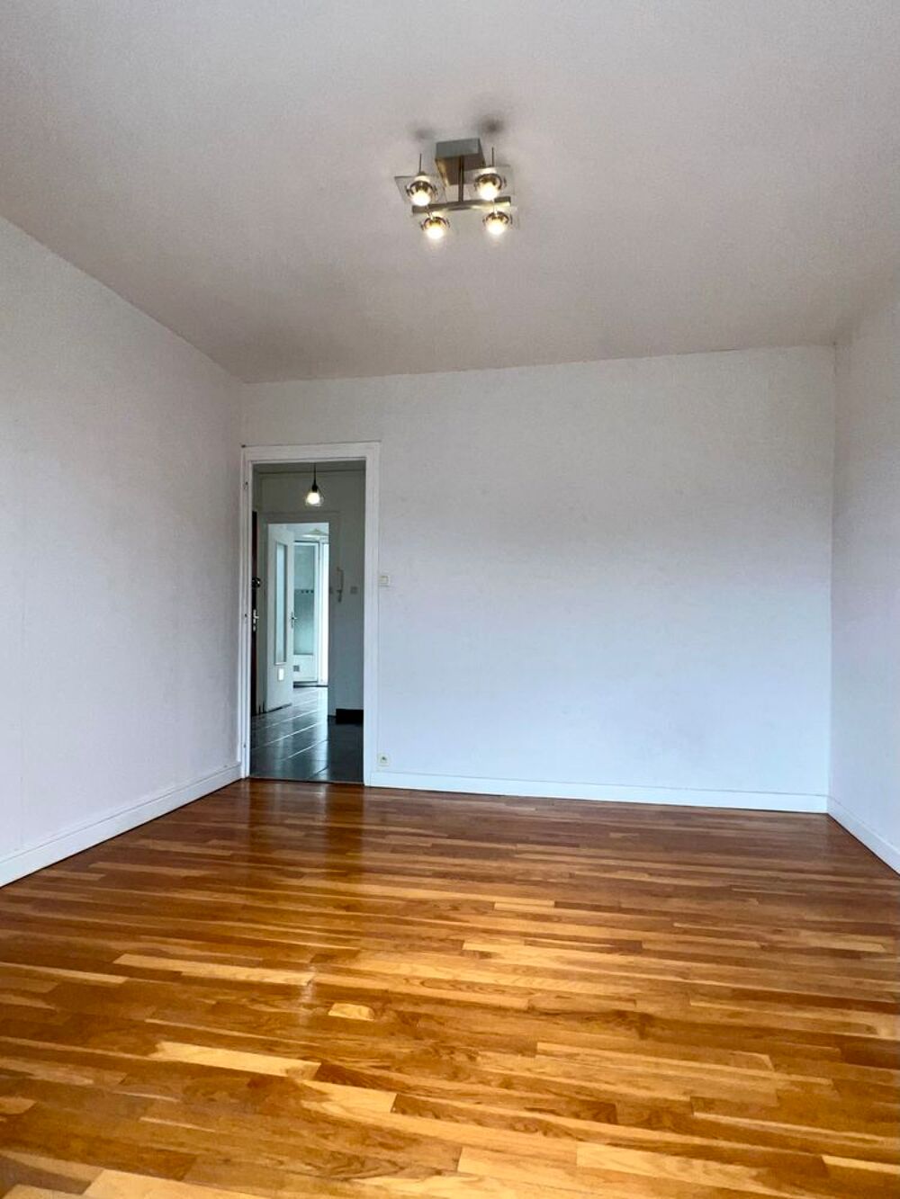Vente Appartement T2 GRENOBLE Proche Centre & Tram. VUES DÉGAGÉES MASSIFS Grenoble