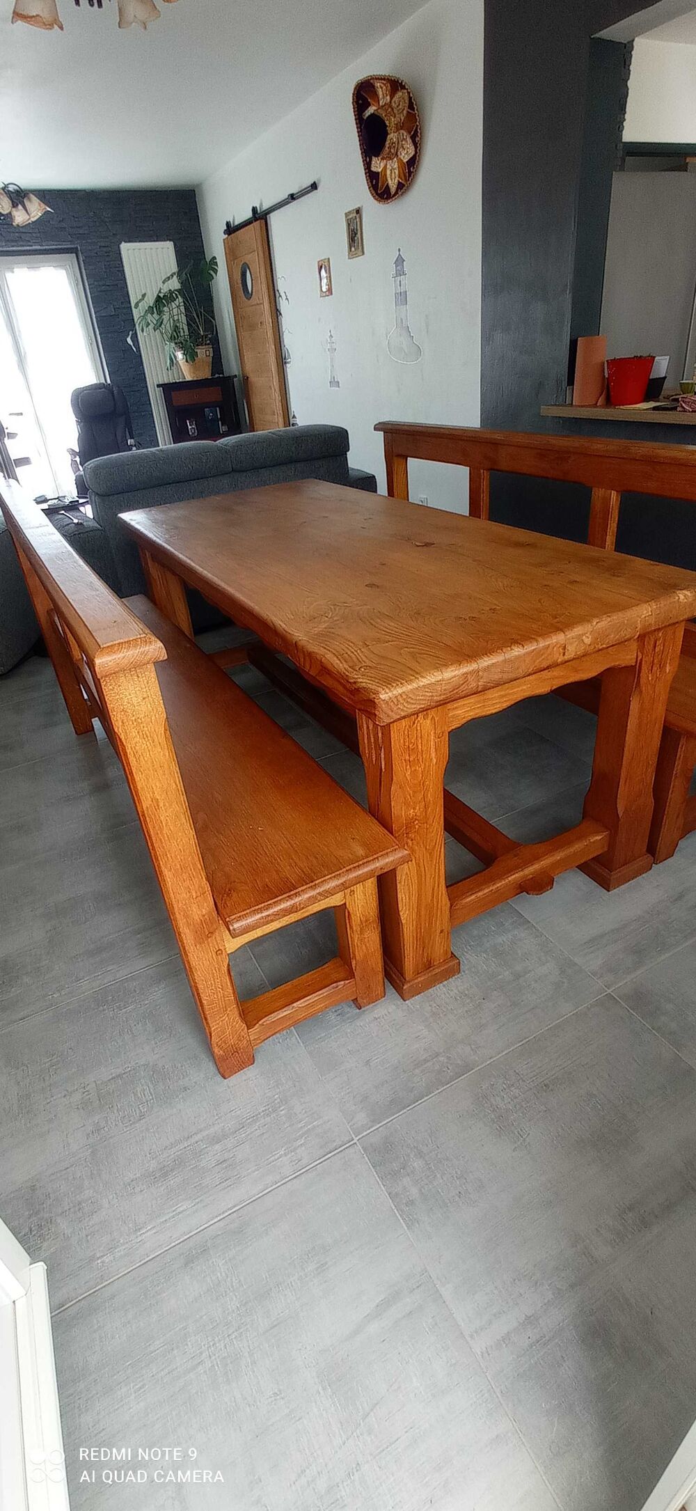 table et bancs en bois massif Meubles