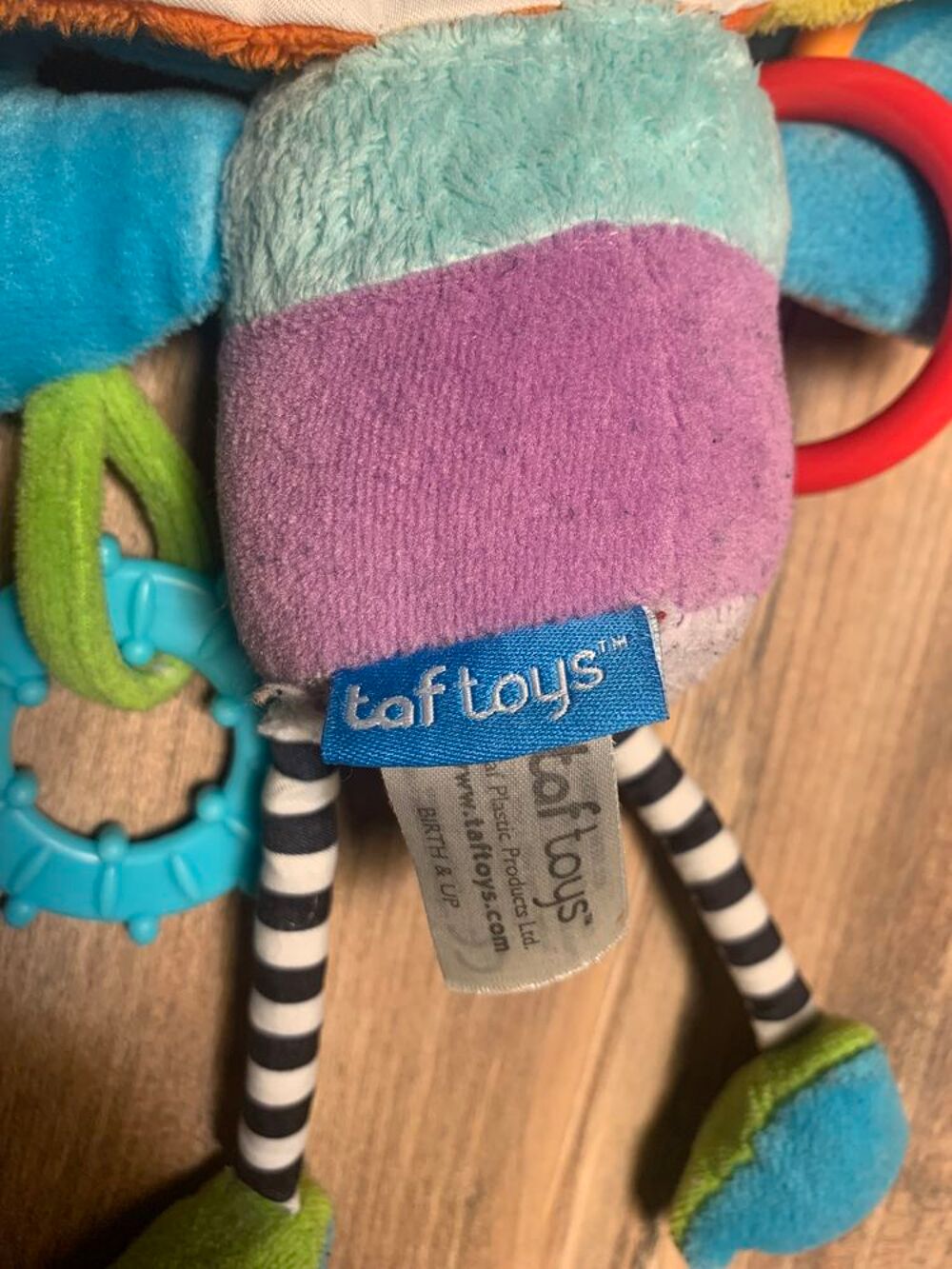 Jouet d' &eacute;veil b&eacute;b&eacute; Taf toys " Oiseau " Jeux / jouets