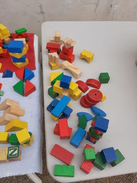 Lot 275 pices en bois 30 Beaumes-de-Venise (84)