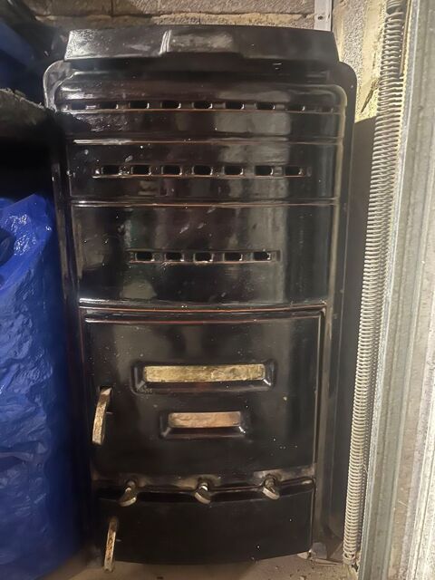 Pole  bois et charbon de Dietrich 
200 Boulbon (13)