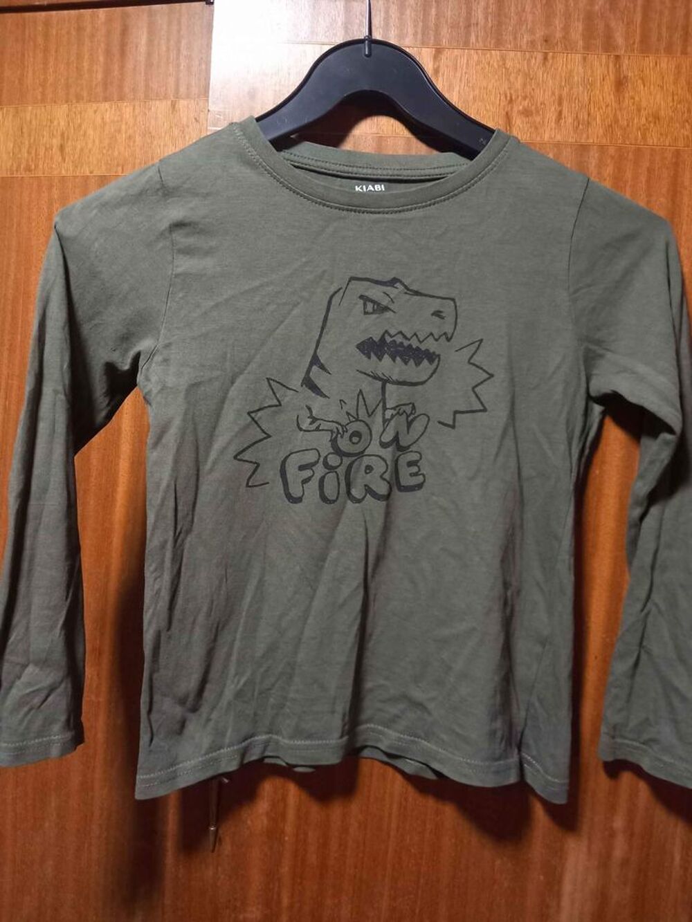 Tee shirt manches longues avec dinosaure 8 ans Vêtements enfants