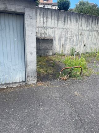  Parking / Garage à louer 15 m² Aurillac