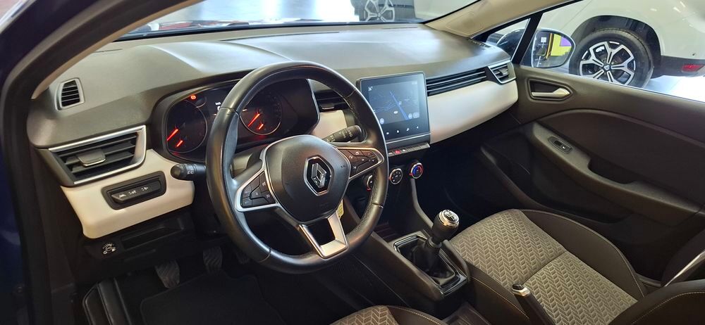 Clio V CLIO 5 ECO G100 BV6 EVOLUTION 1ERE MAIN 2023 occasion 33370 Tresses