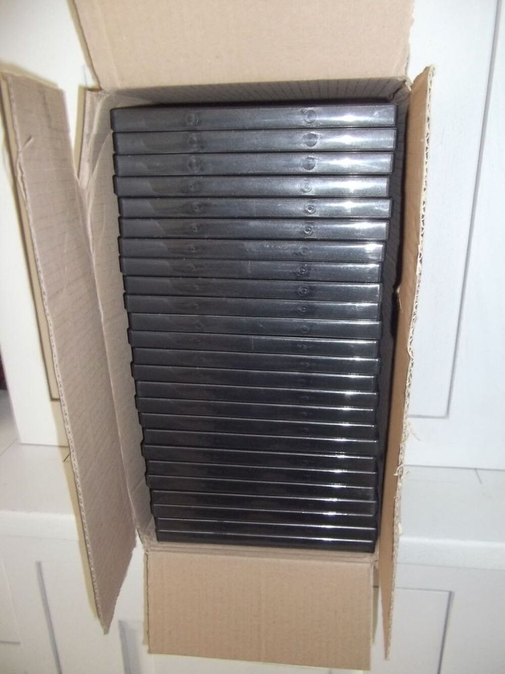 Lot de 25 bo&icirc;tiers noirs pour DVD Photos/Video/TV