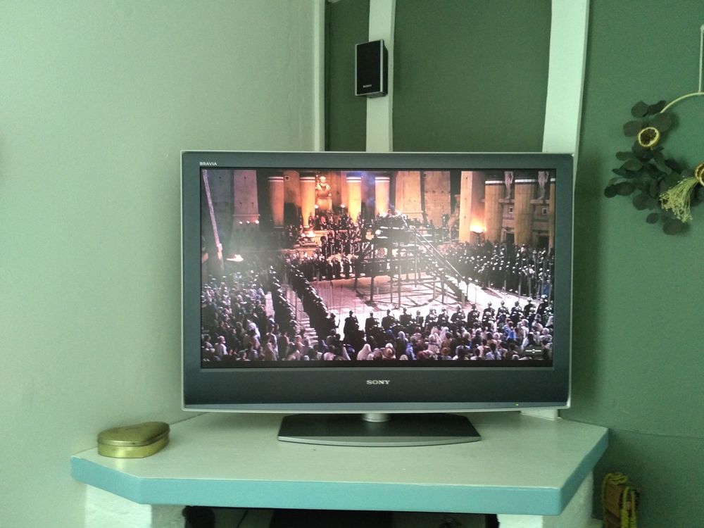 T&eacute;l&eacute;viseur 101 cm Audio et hifi